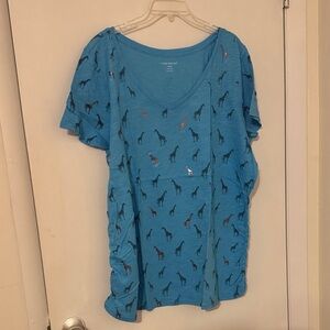 Lane Bryant Blue Giraffe Print V-Neck T-Shirt
